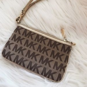 Michael Kors wristlet